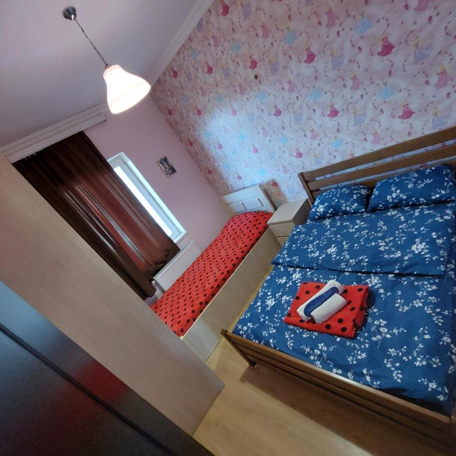 Guesthouse Different Tbilisi Eksteriør bilde