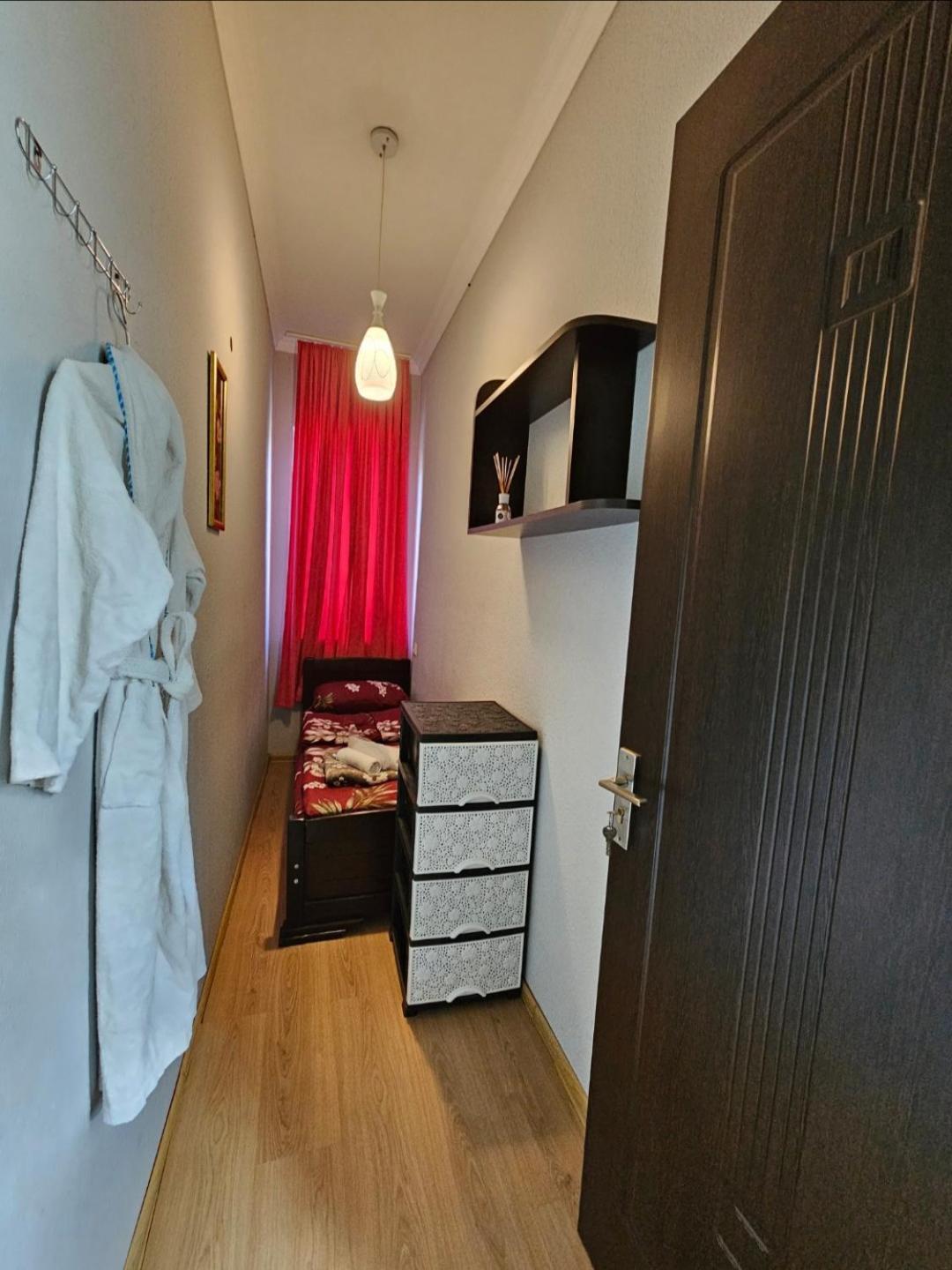 Guesthouse Different Tbilisi Eksteriør bilde