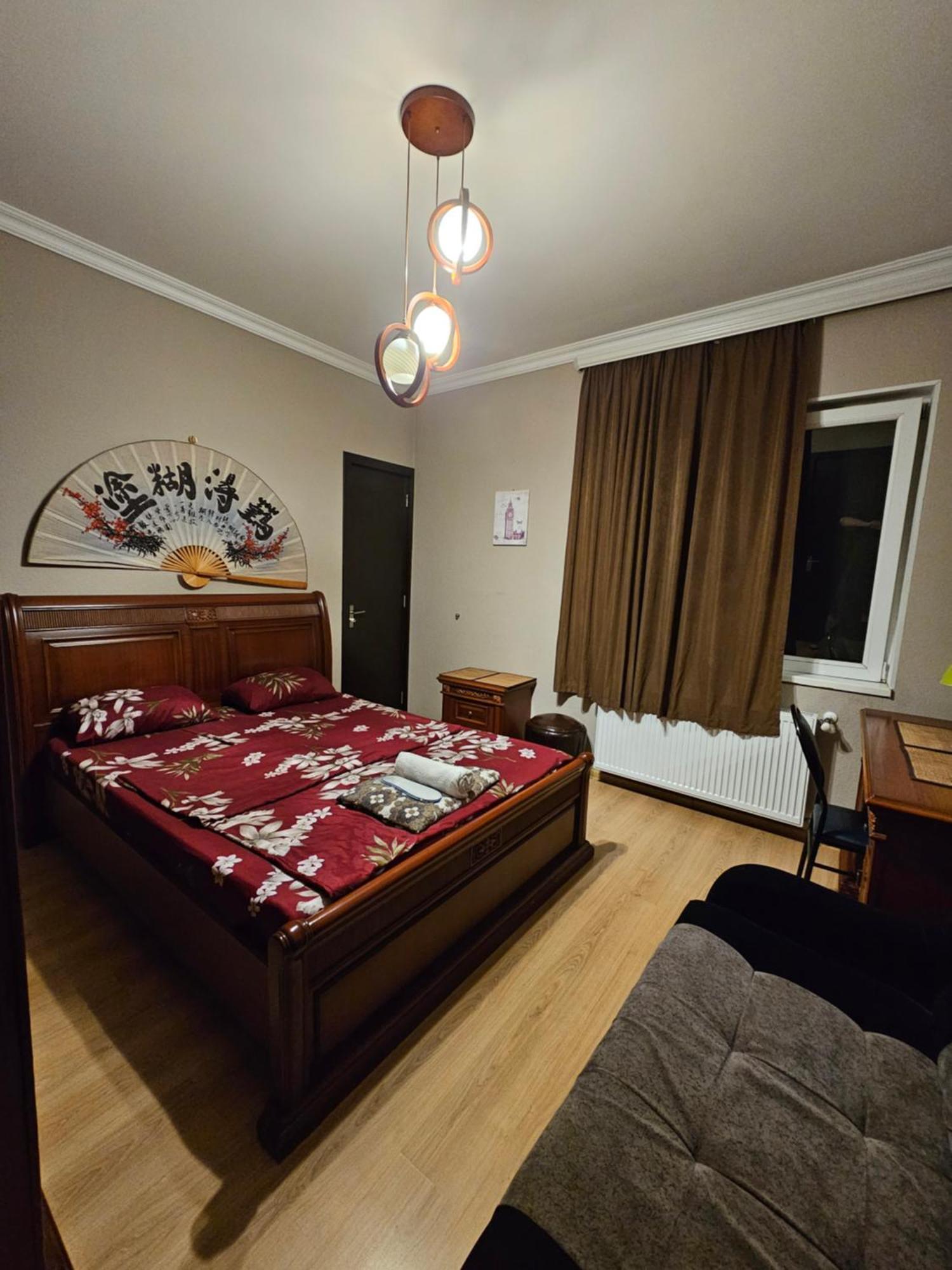 Guesthouse Different Tbilisi Eksteriør bilde